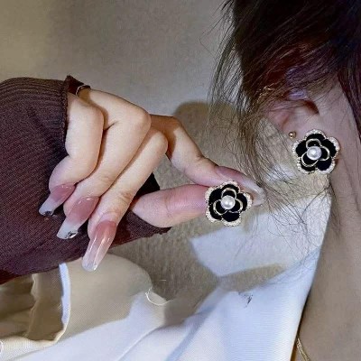 Helburn Camellia Pearl Stud Earrings